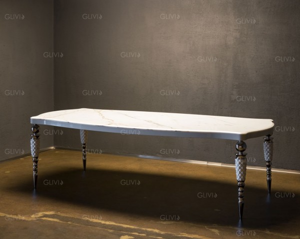 Обеденный стол из мрамора  Calacatta Gold